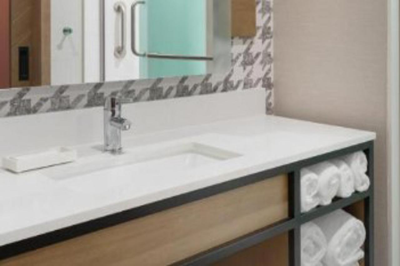 Hilton Garden Inn Hays, Ks Extérieur photo