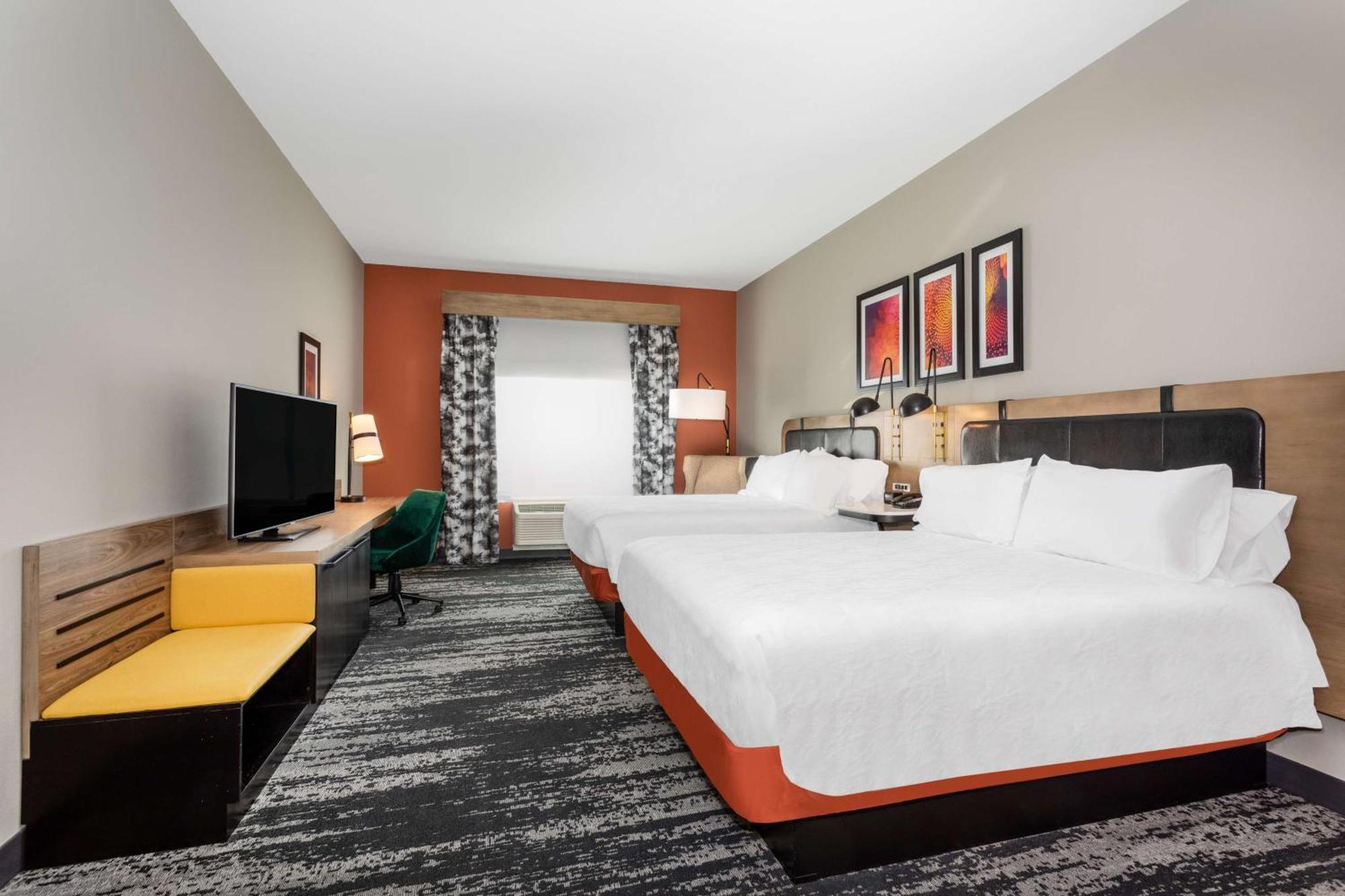 Hilton Garden Inn Hays, Ks Extérieur photo
